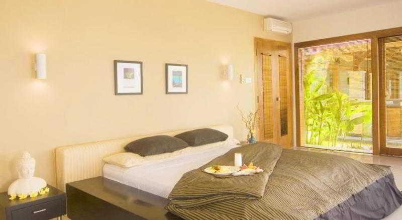 Villa Hening Jimbaran Rum bild