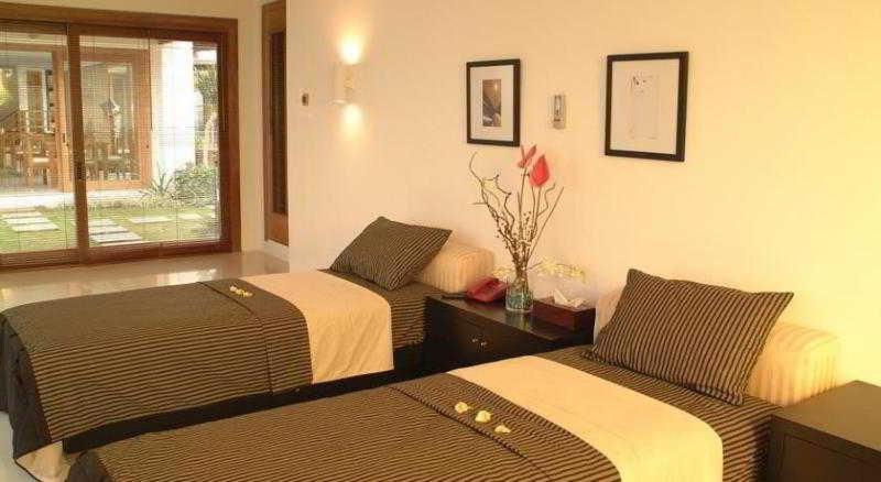 Villa Hening Jimbaran Rum bild