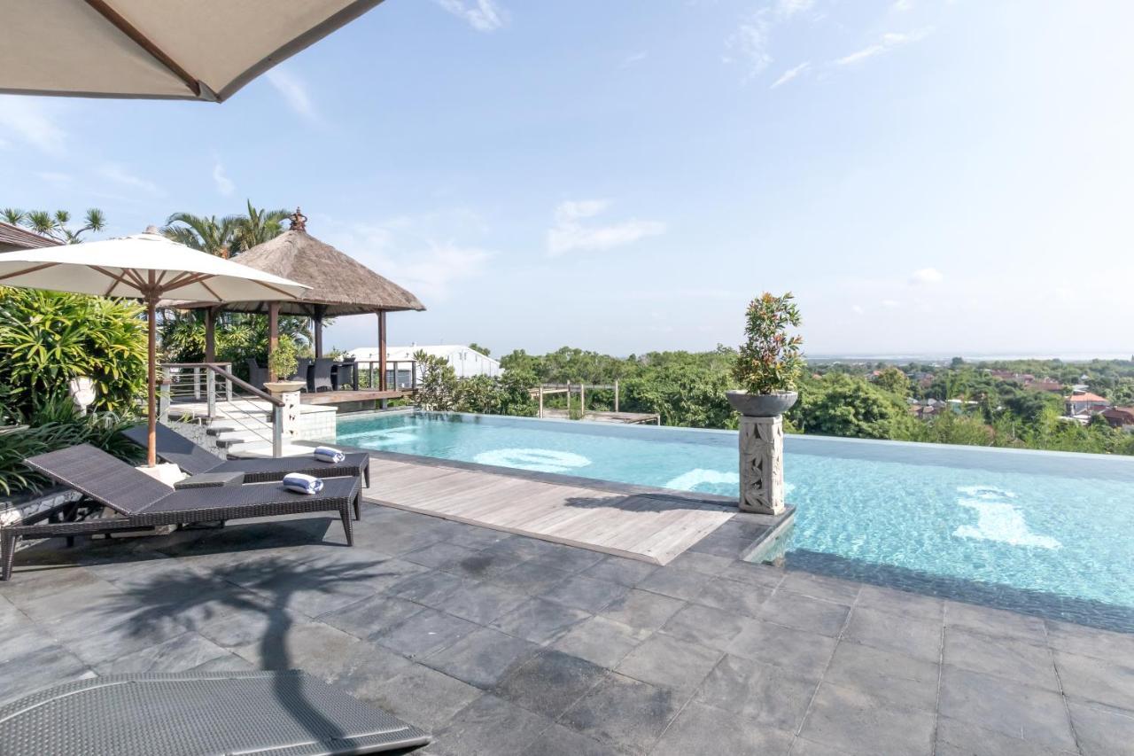 Villa Hening Jimbaran Exteriör bild
